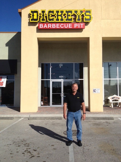 Dickey’s Barbecue Pit Brings Slow-Smoked Barbecue to Sarasota