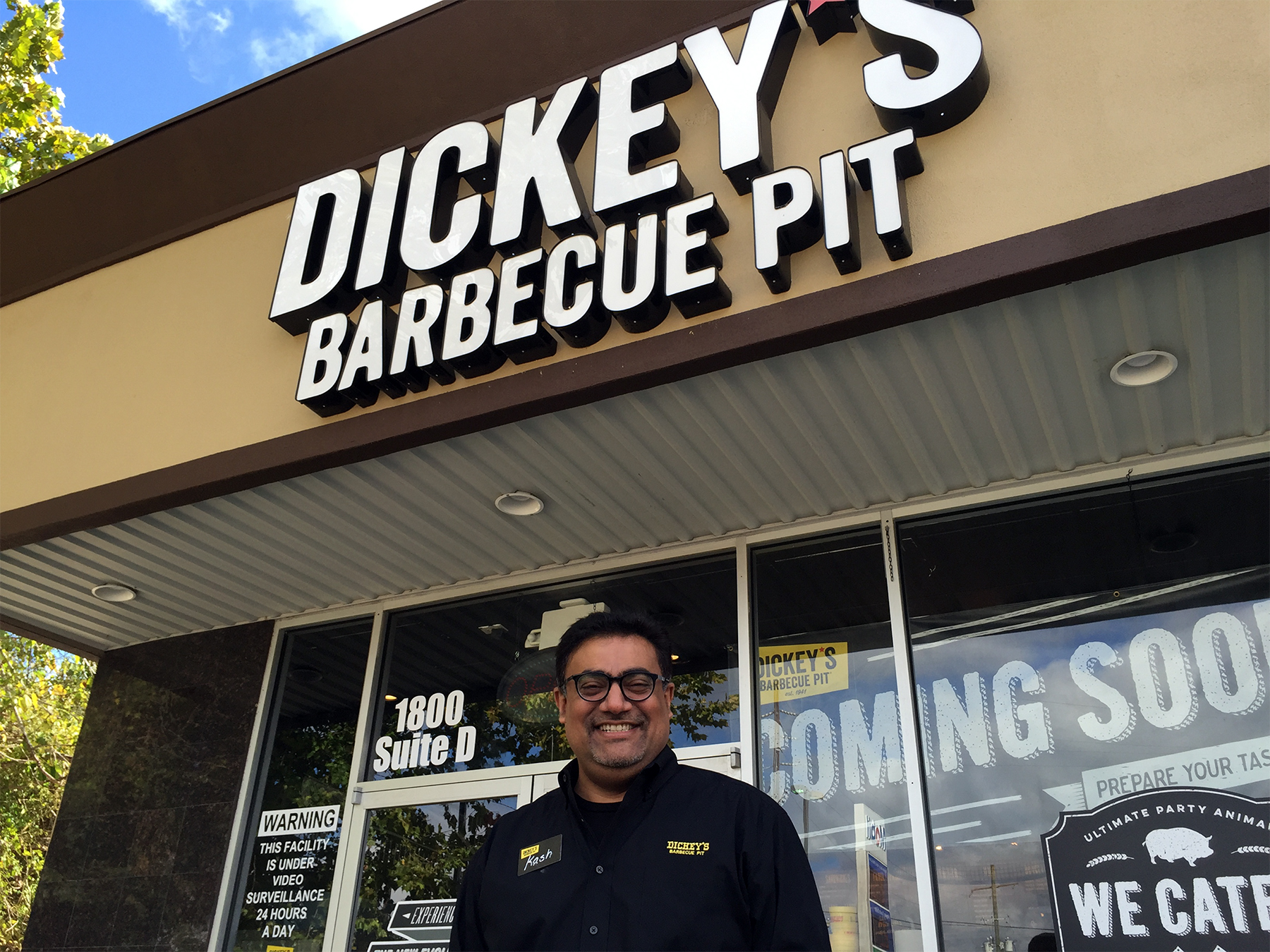 Dickey’s Barbecue Pit Opens Their Doors and Fires Up Their Pit in Kingwood, TX